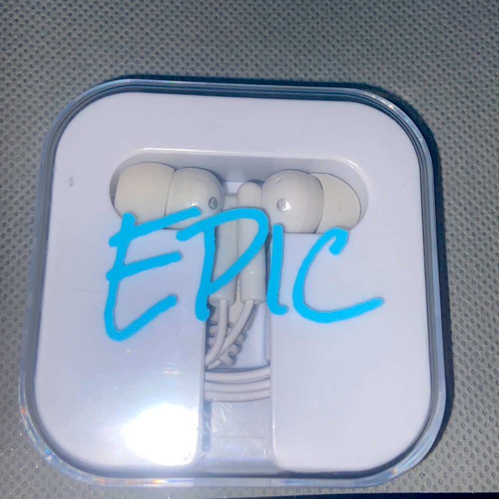 “EPIC” Corded Headphones w/ Case.